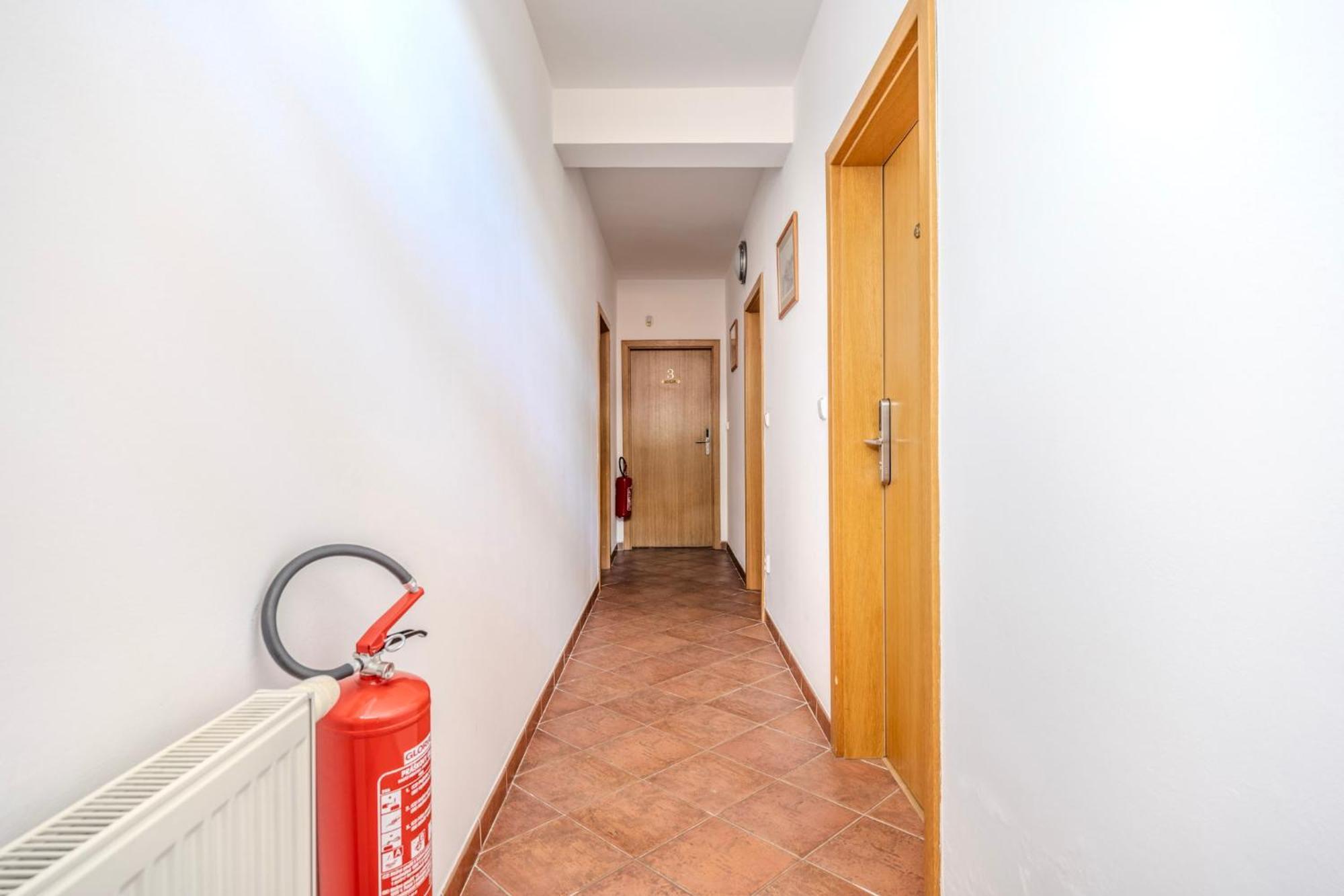 Hotel Marina Vltava Nelahozeves Esterno foto